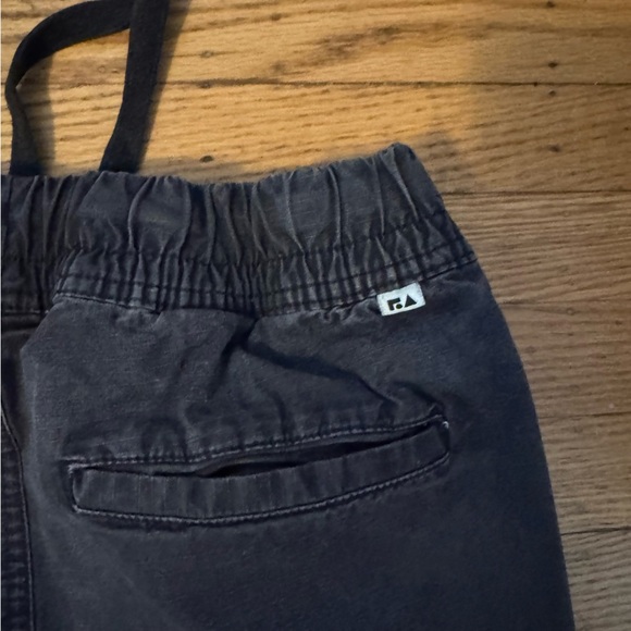 Men’s Free Assembly black cargo pants size S - Picture 6 of 9